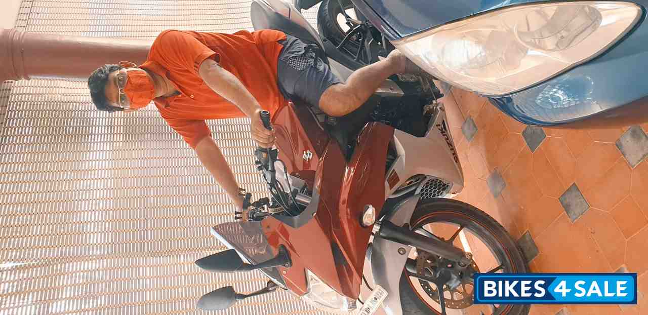 Candy Red Suzuki Gixxer SF SP