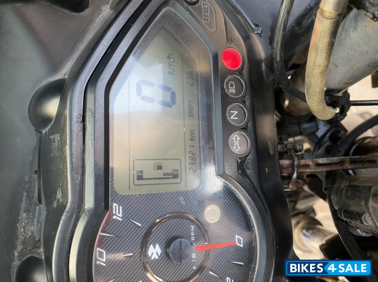 Black Bajaj Pulsar 220 DTSFi