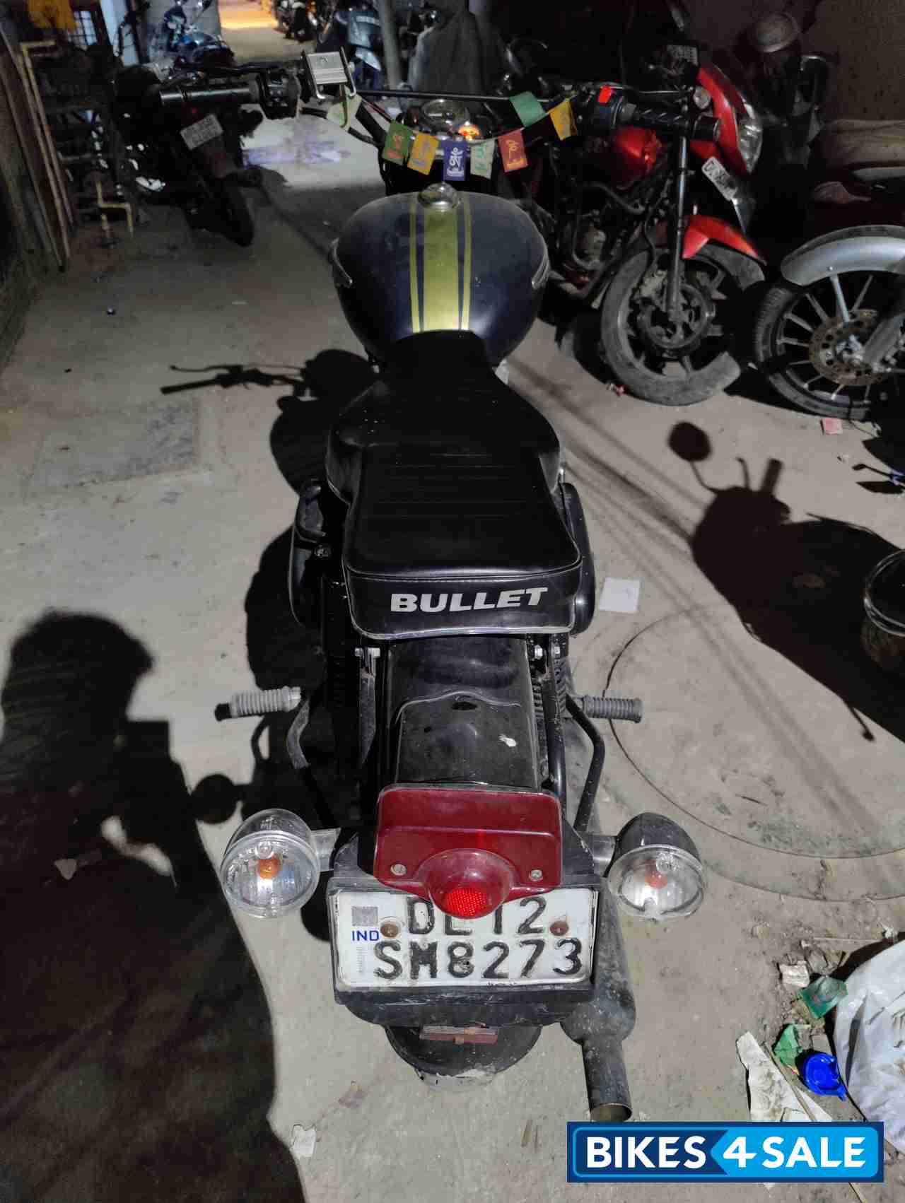 Black Royal Enfield Bullet Standard 350