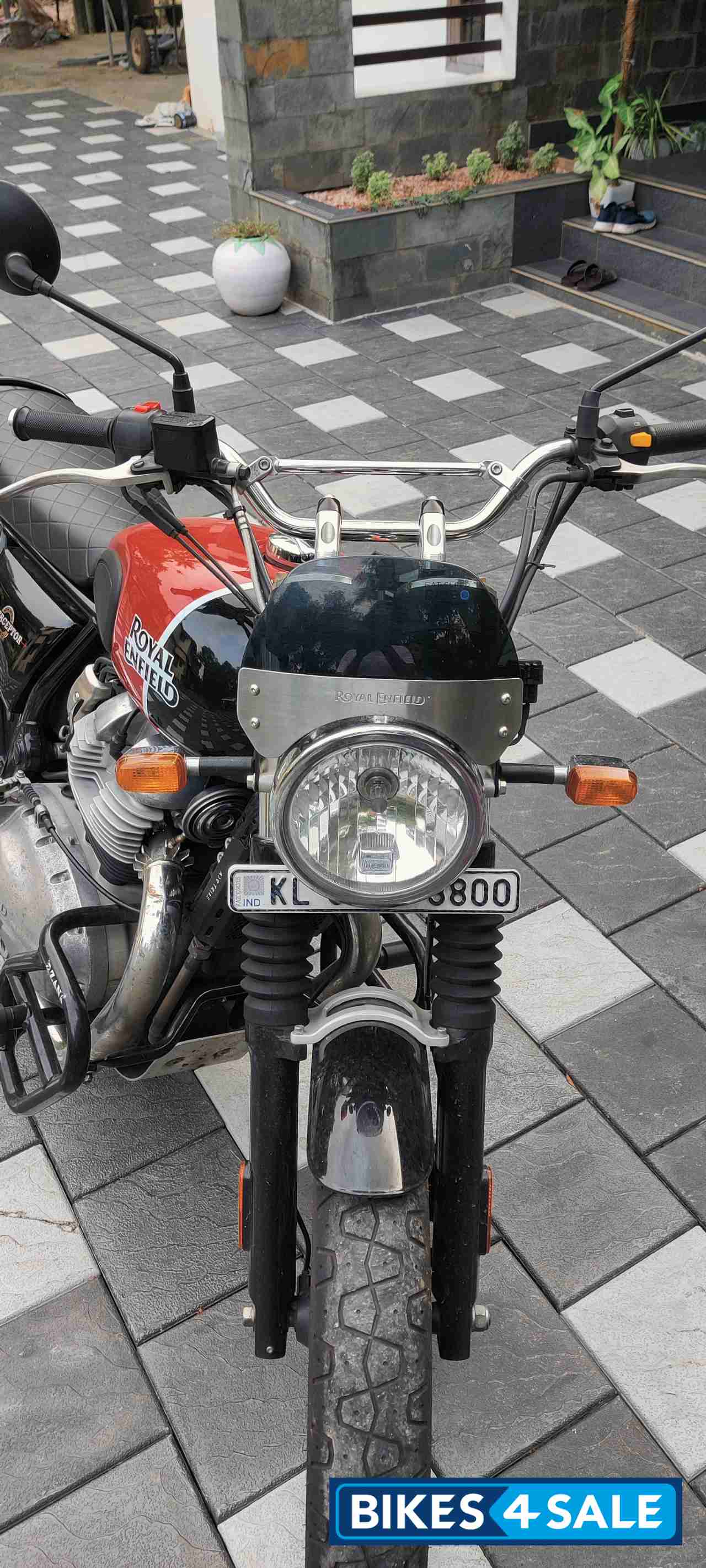 Ravishing Red Royal Enfield Interceptor 650 Twin