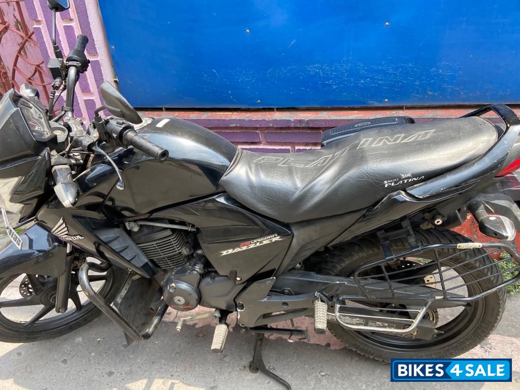 Black Honda Unicorn Dazzler