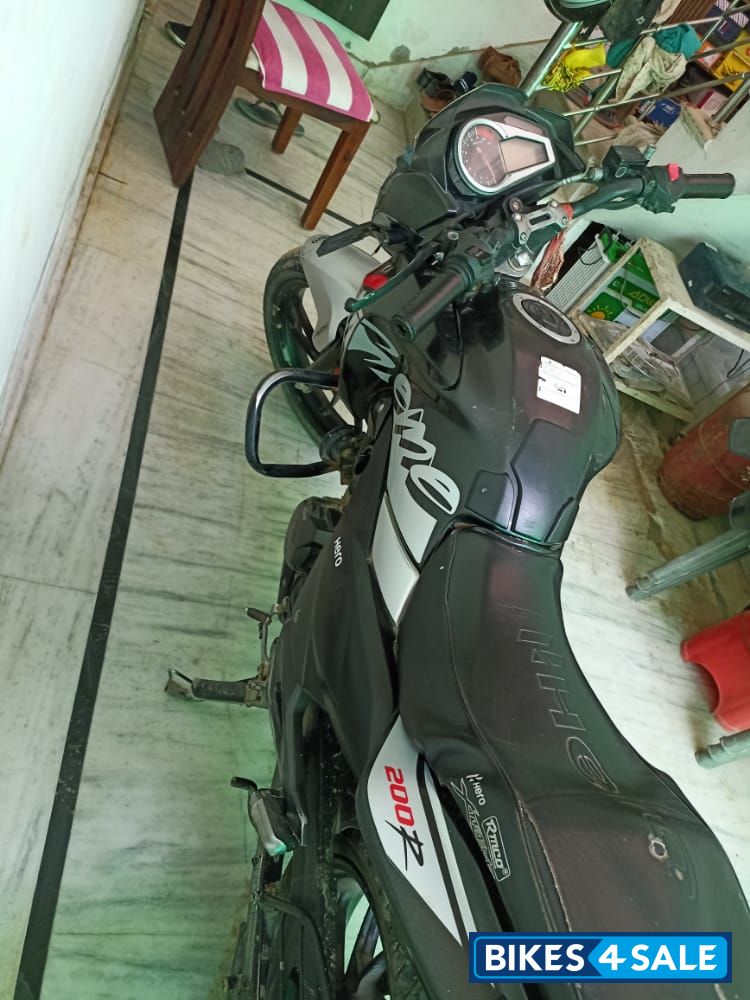 Black Hero Xtreme 200R
