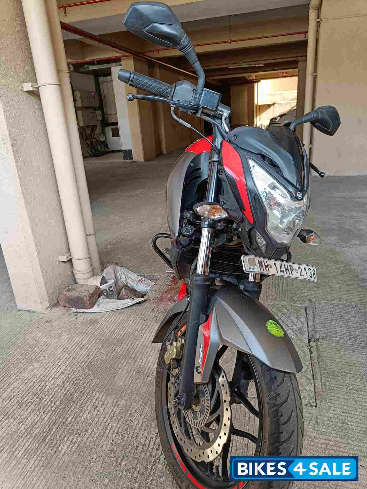 Bajaj Pulsar 200 NS ABS