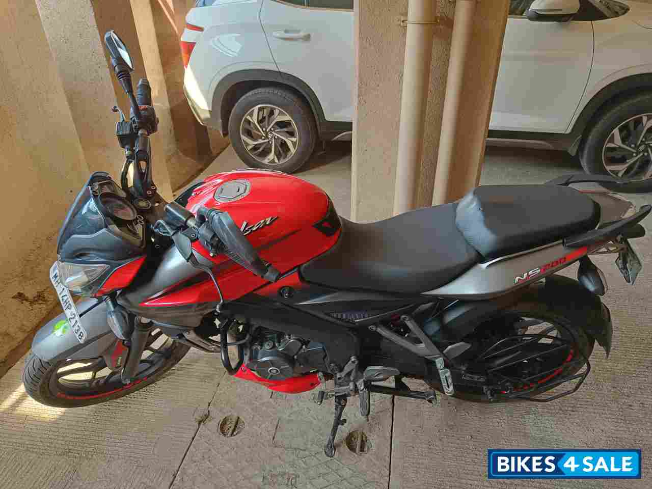 Bajaj Pulsar 200 NS ABS