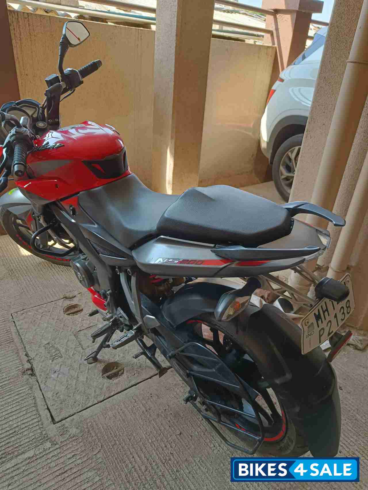 Bajaj Pulsar 200 NS ABS