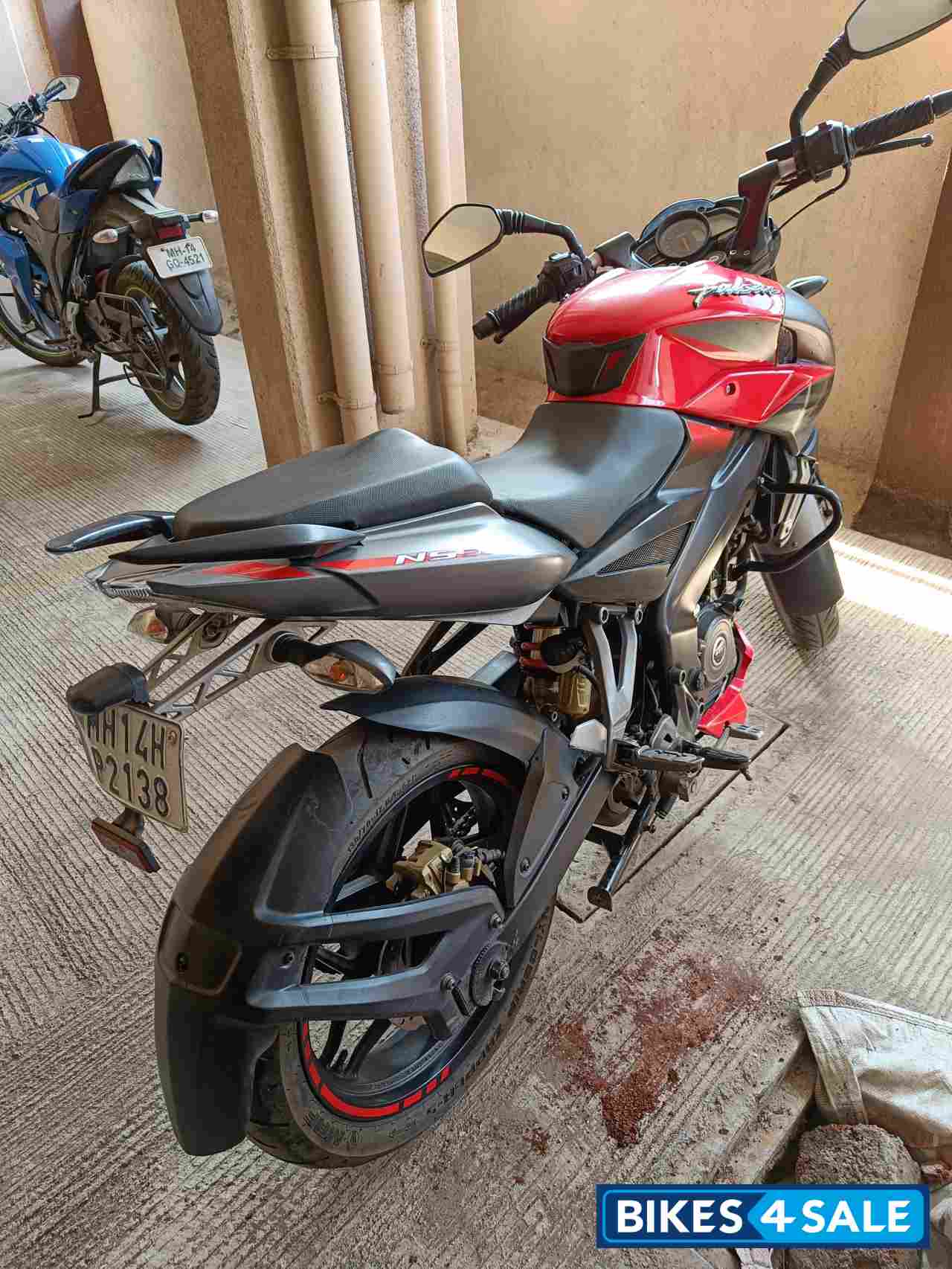 Bajaj Pulsar 200 NS ABS