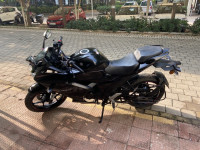 Black Suzuki Gixxer SF Fi