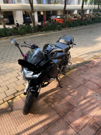 Black Suzuki Gixxer SF Fi