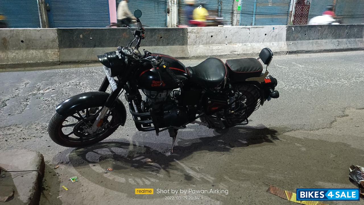 Stealth Black Edition Royal Enfield Classic 350 BS VI Stealth Black Edition Royal Enfield Classic 350 BS VI