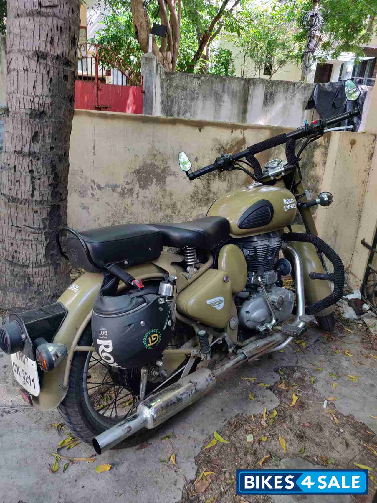 Royal Enfield Classic Desert Storm Royal Enfield Classic Desert Storm