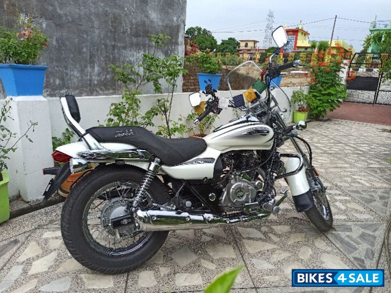 Bajaj Avenger Cruise 220 BS6