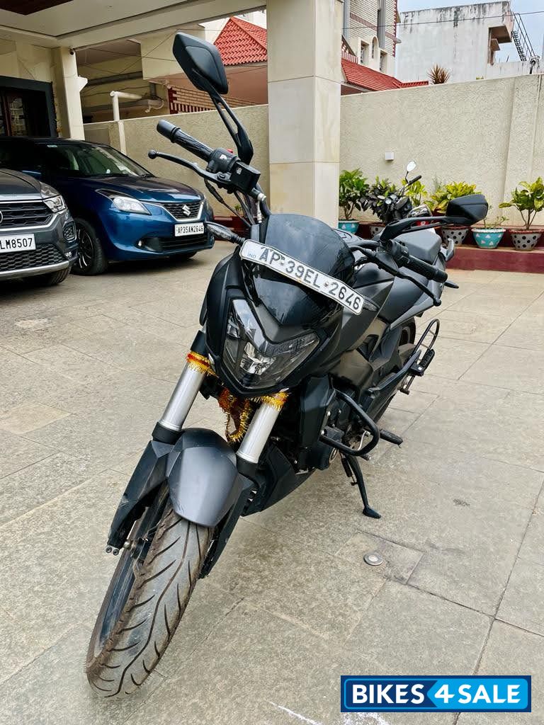 Charcoal Black Bajaj Dominar 400 ABS BS6