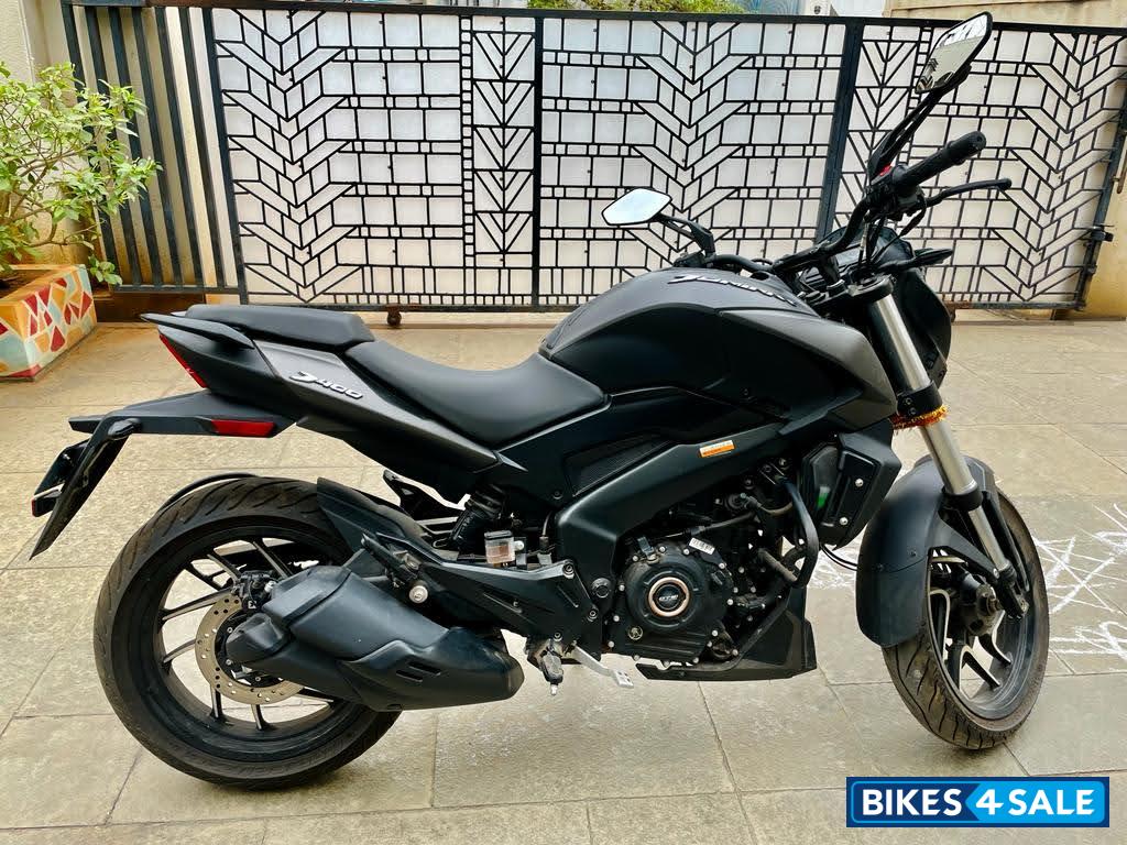 Charcoal Black Bajaj Dominar 400 ABS BS6