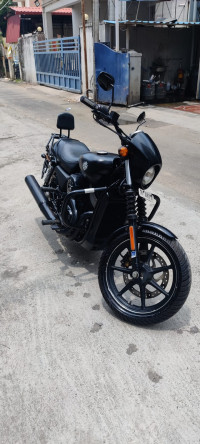 Matt Black Harley Davidson Street 750