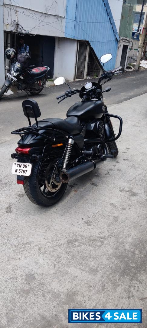 Matt Black Harley Davidson Street 750