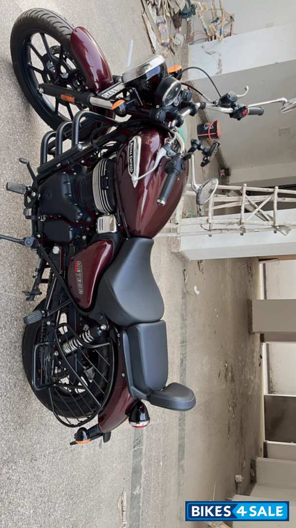 Royal Enfield Meteor 350 Stellar