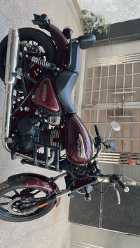 Royal Enfield Meteor 350 Stellar