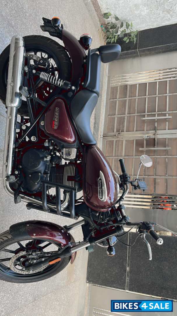 Royal Enfield Meteor 350 Stellar