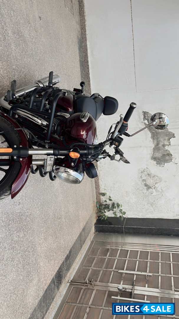 Royal Enfield Meteor 350 Stellar