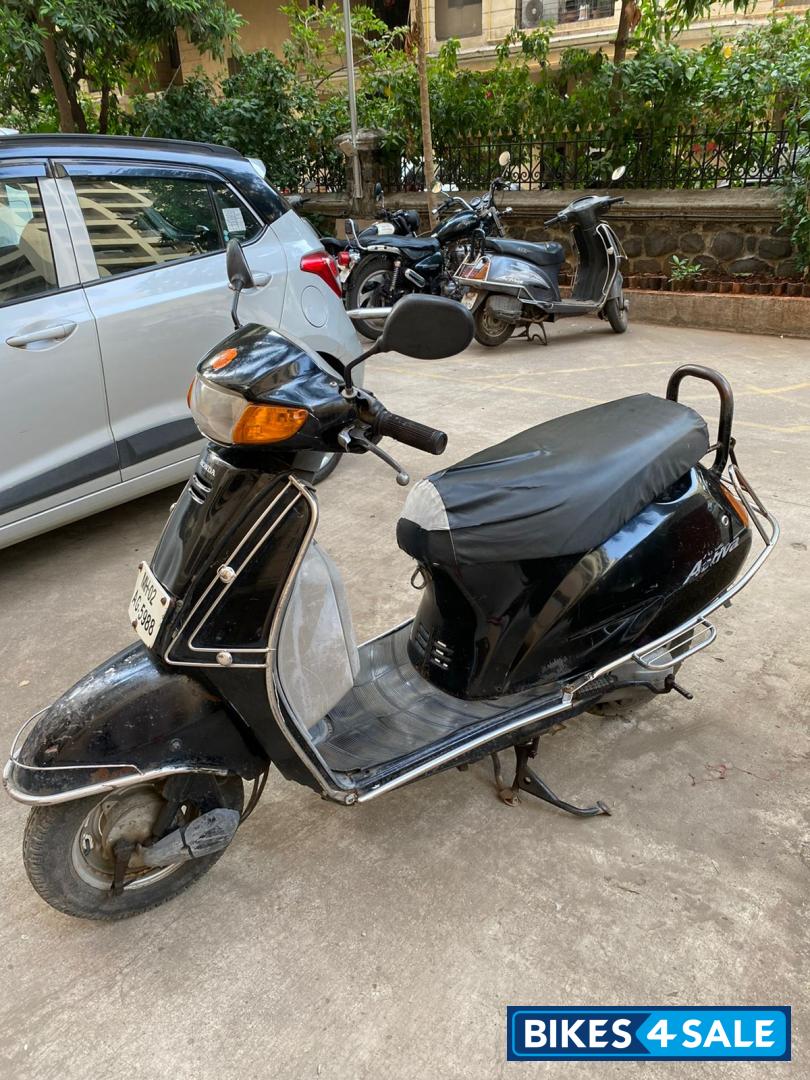 Black Honda Activa Black Honda Activa