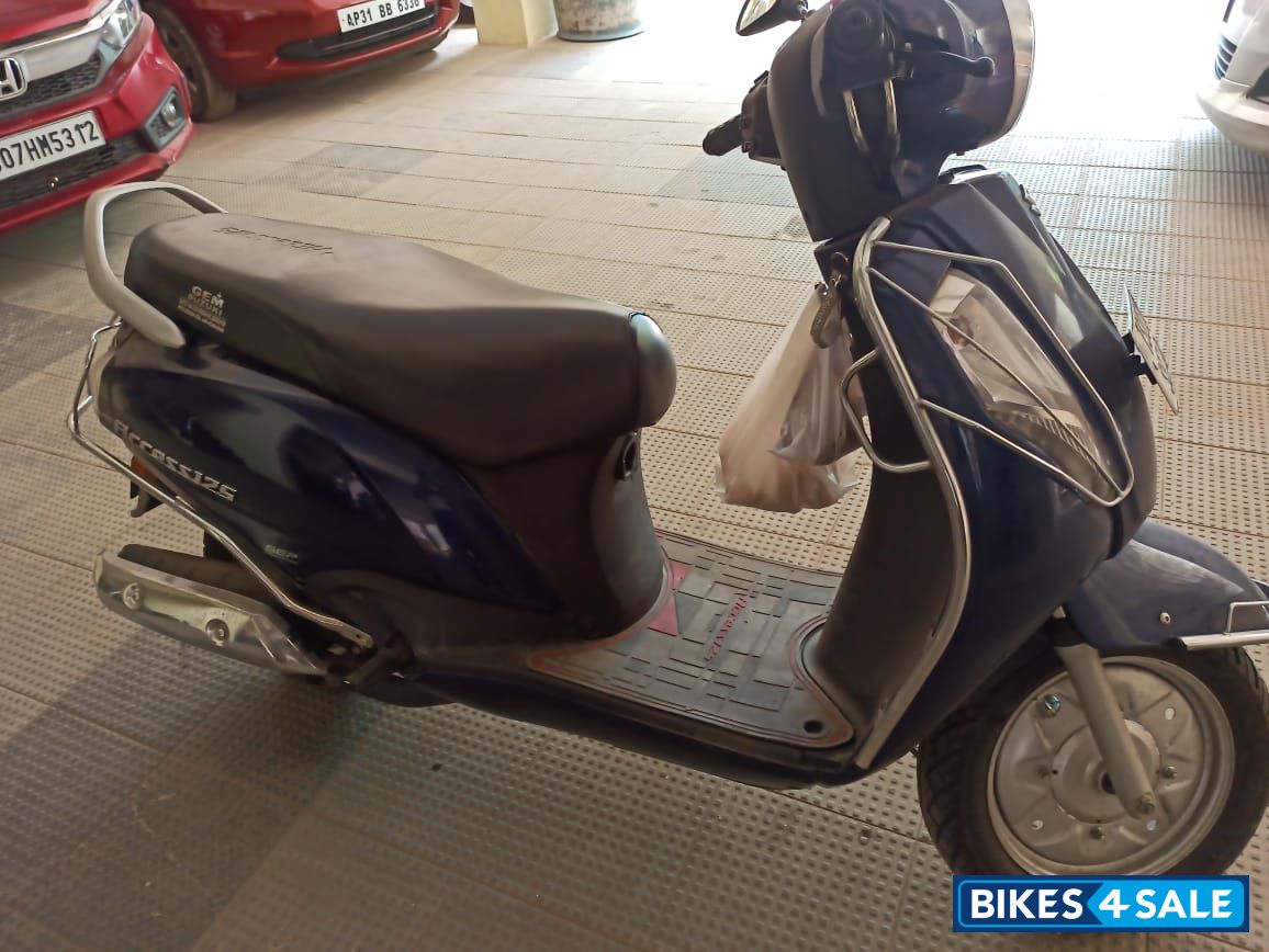 Blue Suzuki Access 125 BS6
