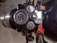 Jet Black Royal Enfield Bullet 350 ES BS6