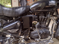 Jet Black Royal Enfield Bullet 350 ES BS6