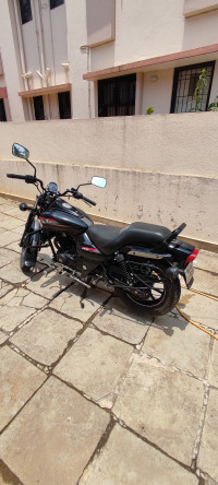 Bajaj Avenger Street 220 2016 Model
