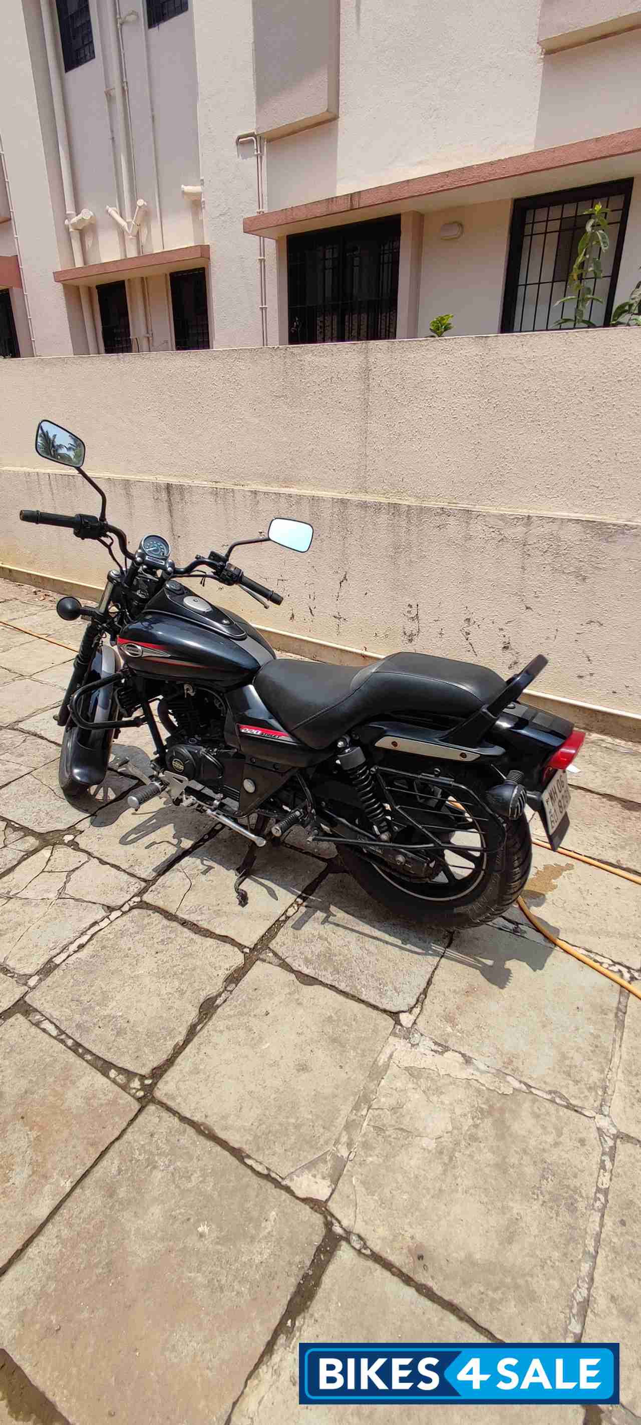 Bajaj Avenger Street 220