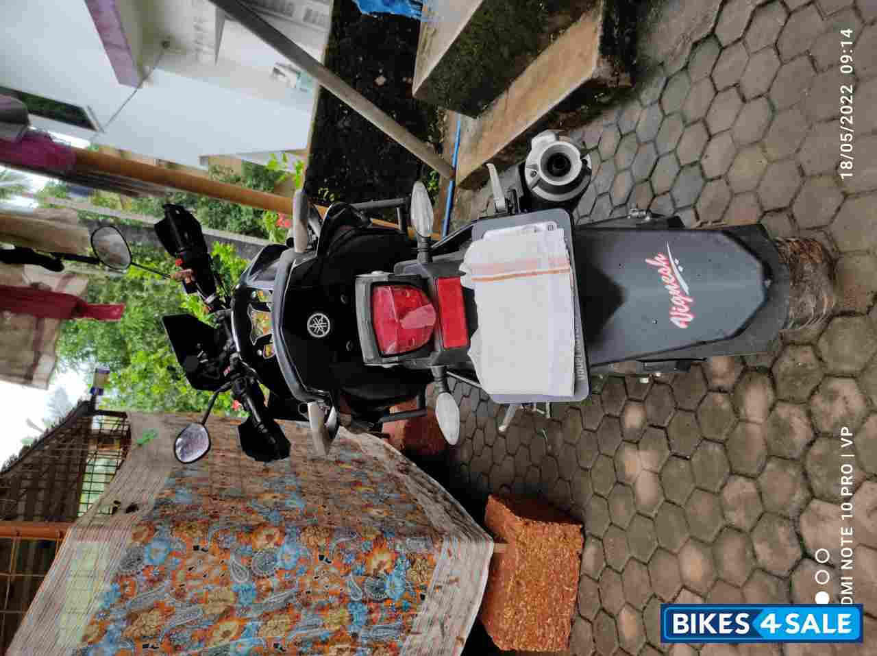 Black Yamaha FZ-S FI V2