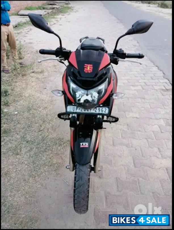 Black & Red TVS Apache RTR 200 4V Race Edition 2.0