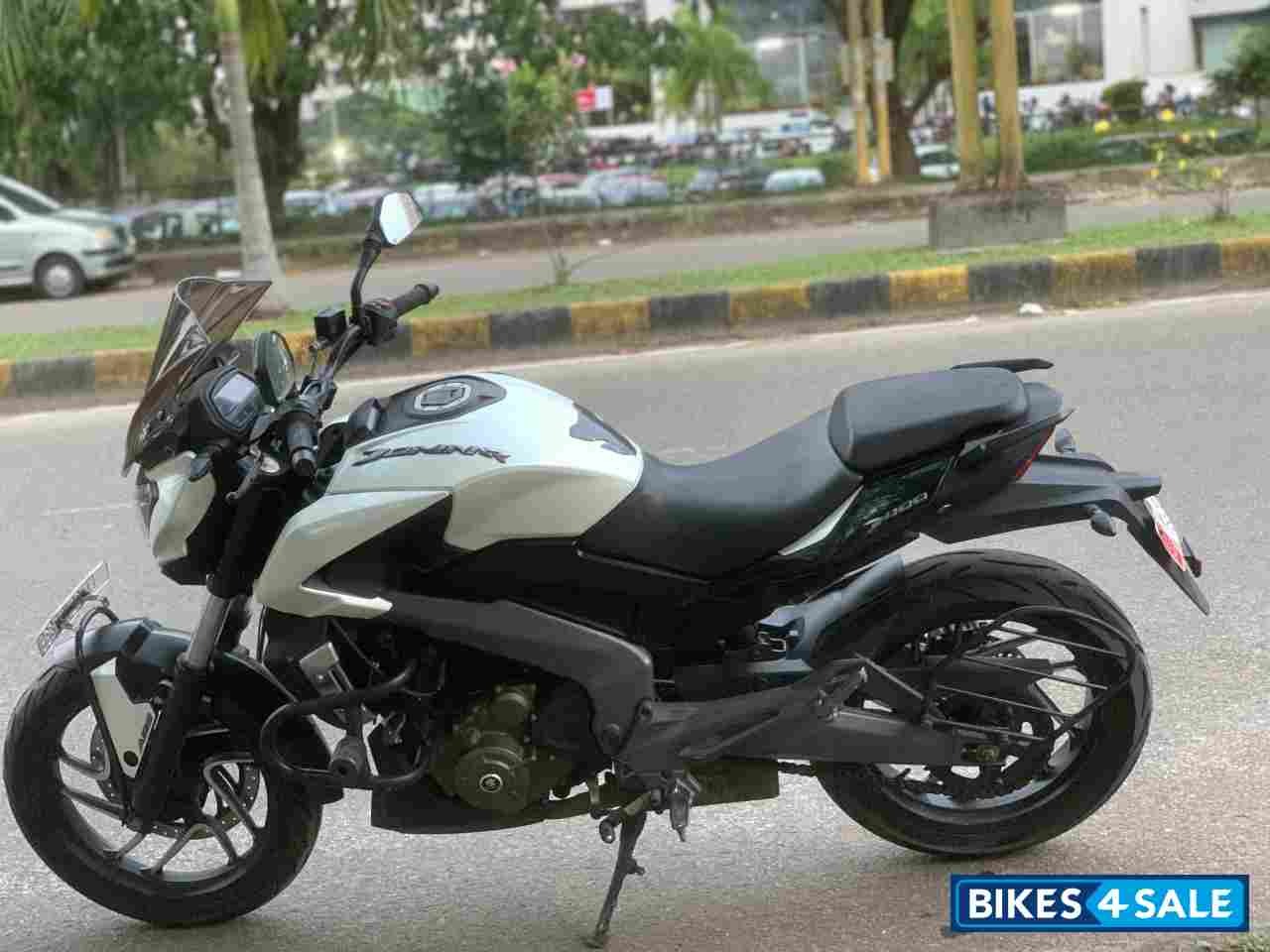 Bajaj Dominar 400