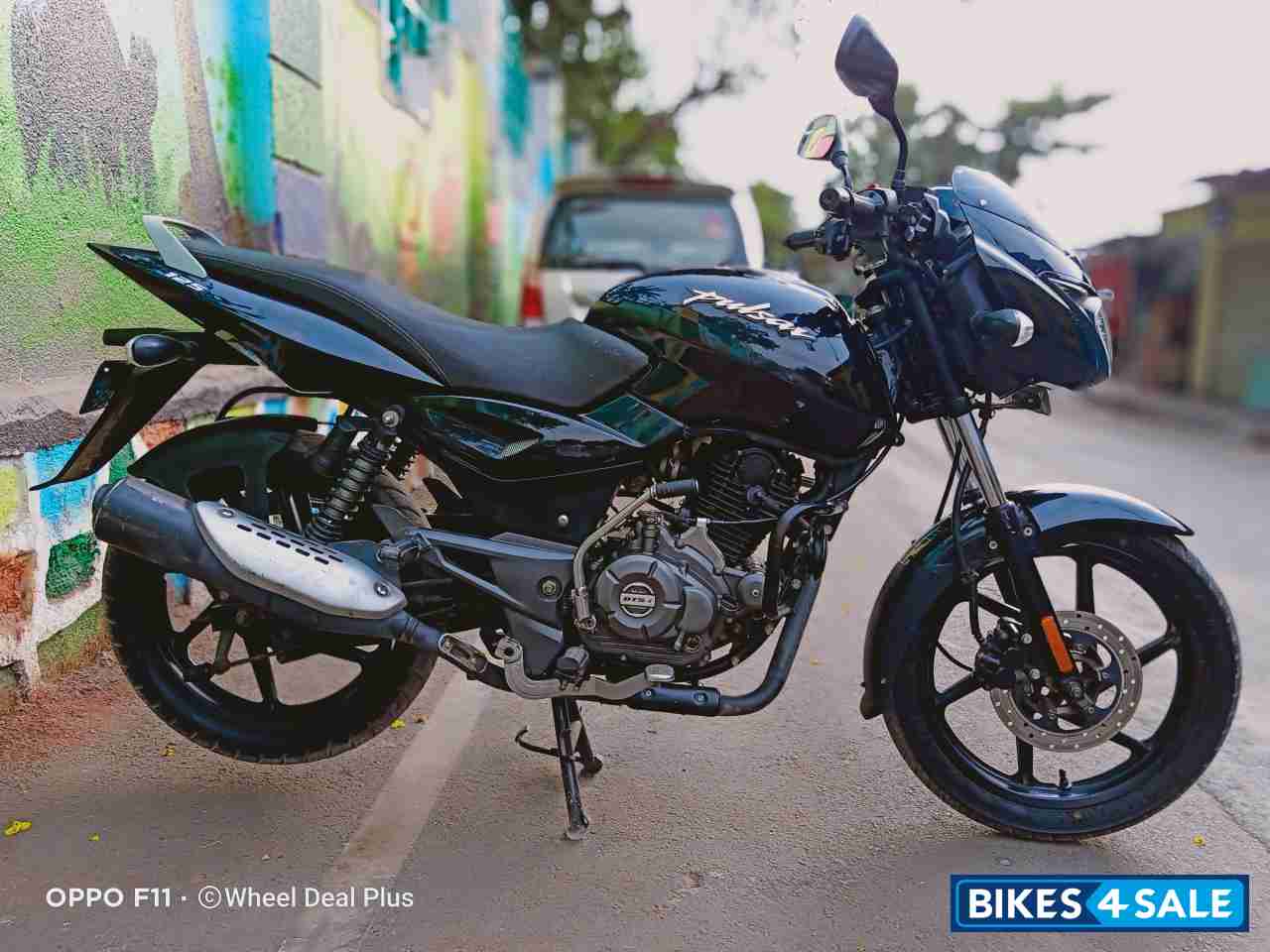 Bajaj Pulsar 125 Neon