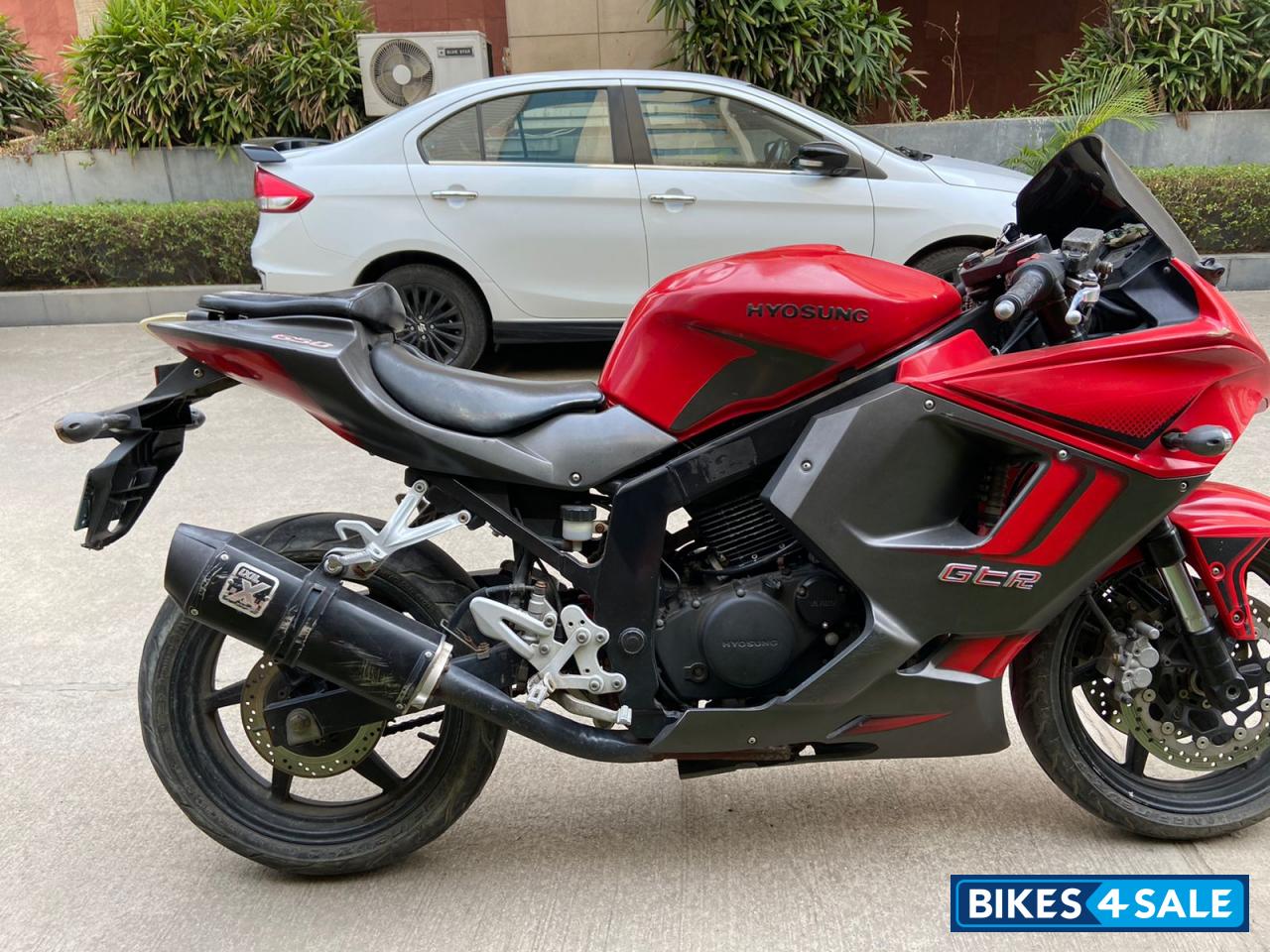 Red Titanium Hyosung GT250R Red Titanium Hyosung GT250R