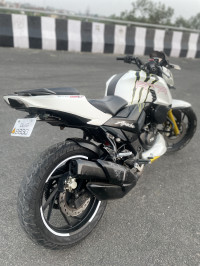 TVS Apache RTR 200 4V Race Edition 2.0
