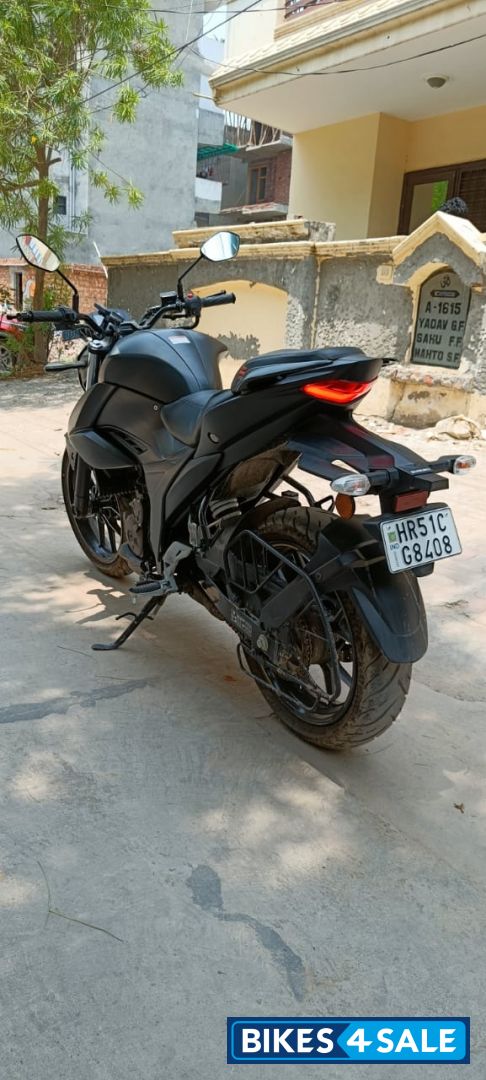 Matt Black Suzuki Gixxer 250 BS6