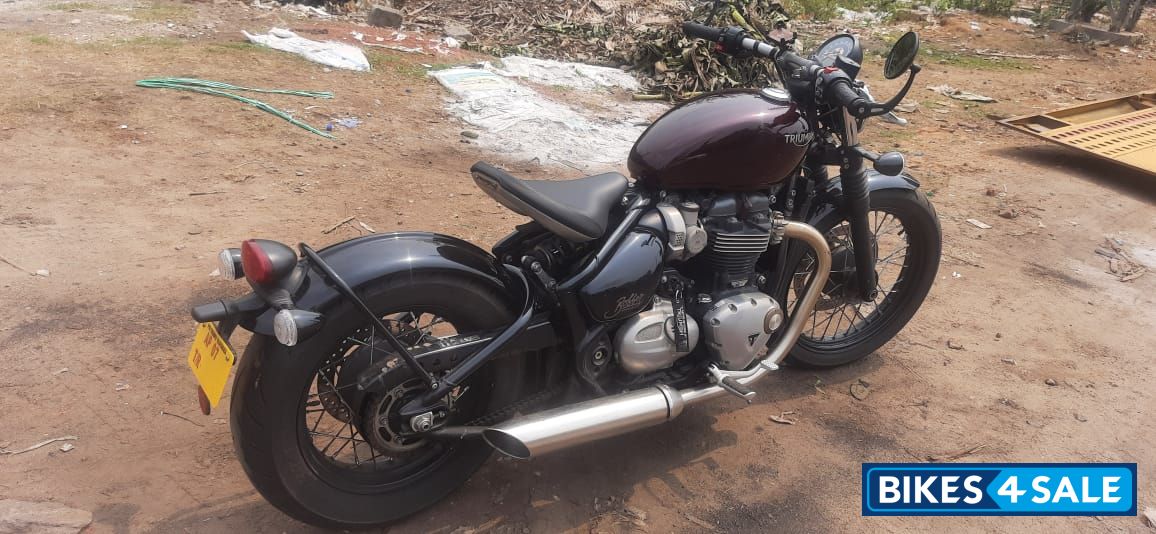 Morello Red Triumph Bonneville Bobber