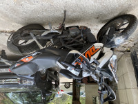 KTM Duke 200
