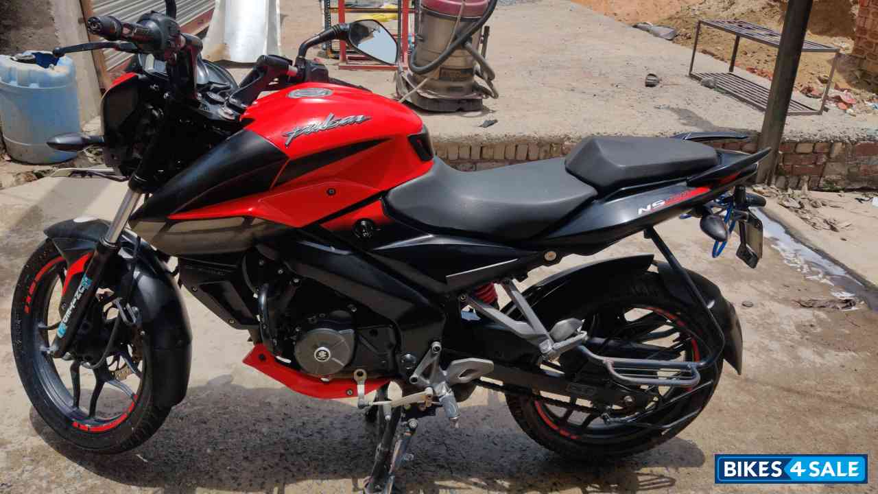 Bajaj Pulsar NS 160