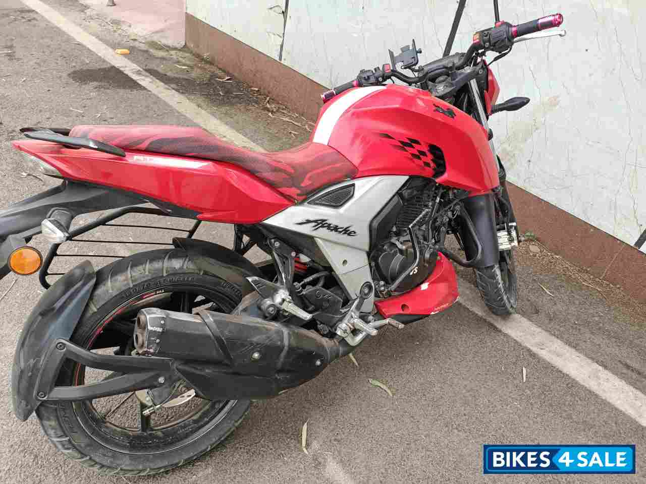 TVS Apache RTR 160 4V Special Edition