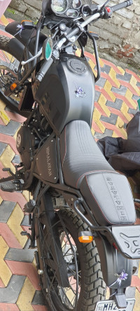 Granite Black Royal Enfield Himalayan 2021