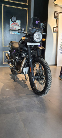Granite Black Royal Enfield Himalayan 2021