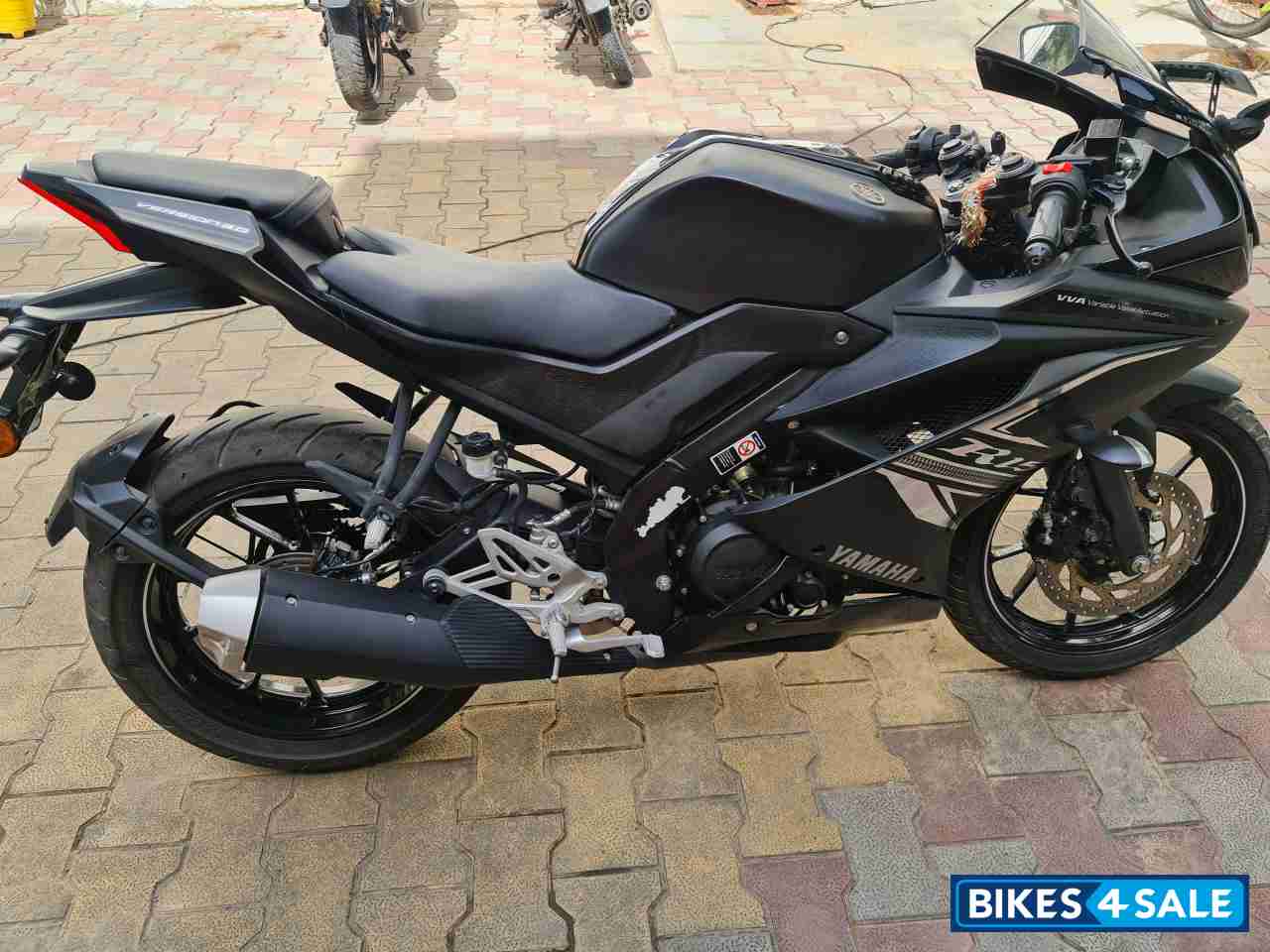 Dark Kinght Yamaha YZF R15 V3