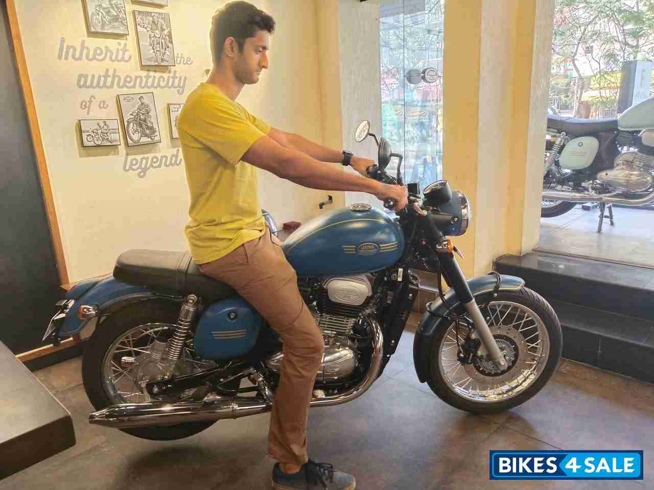 Starlight Blue Jawa forty two Single ABS