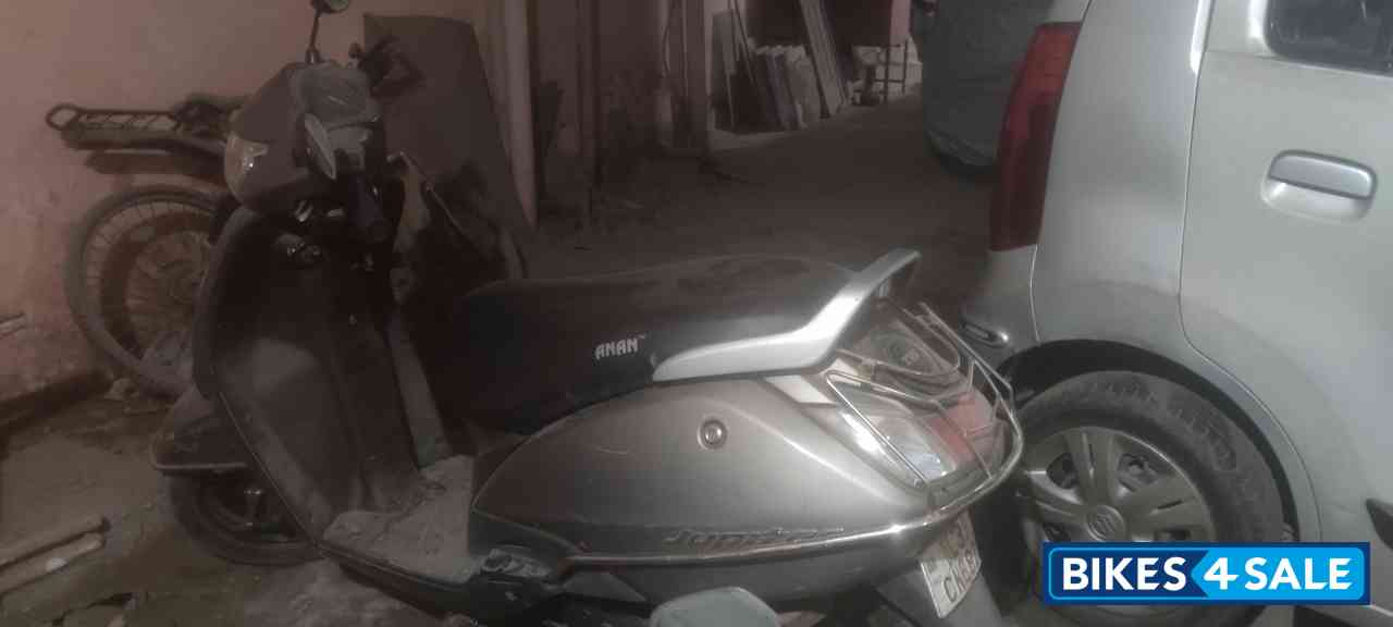 Grey TVS Jupiter