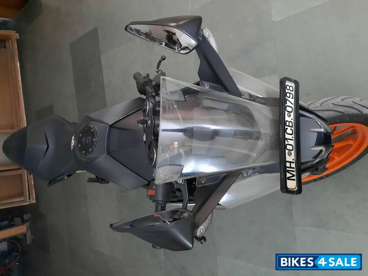 Black Orange KTM RC 200 Black Orange KTM RC 200