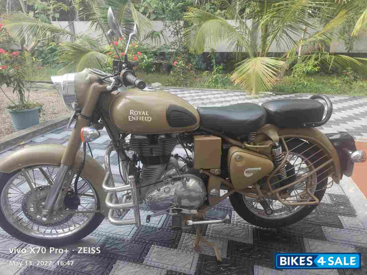 Desert Storm Royal Enfield Classic Desert Storm