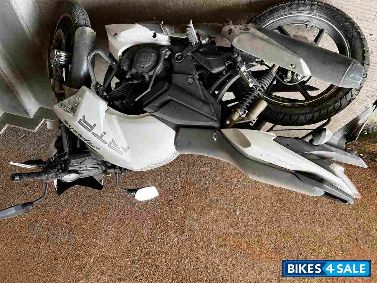 TVS Apache RTR 180 ABS