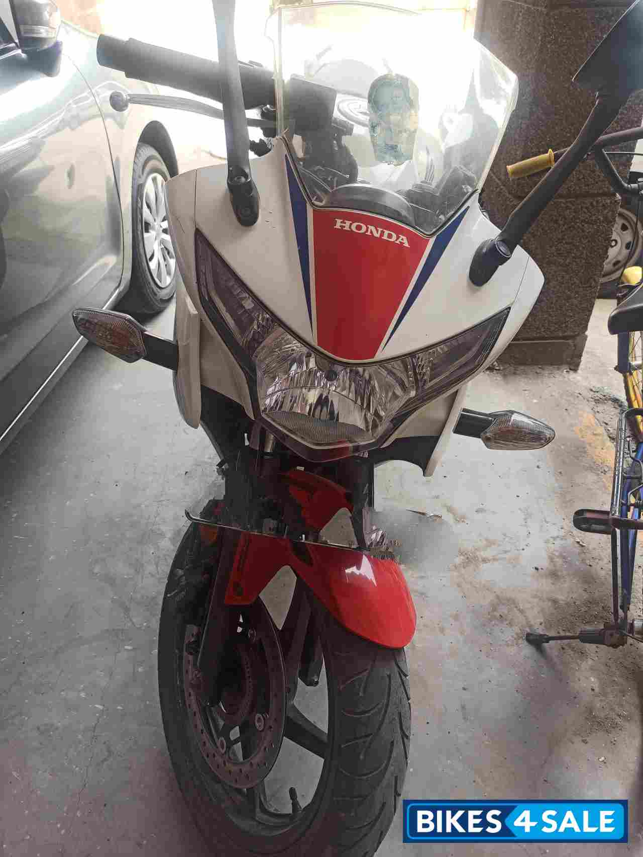 Tricolour Honda CBR 250R ABS