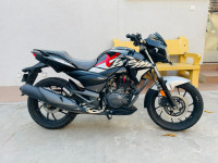 Black Silver Hero Xtreme 200R